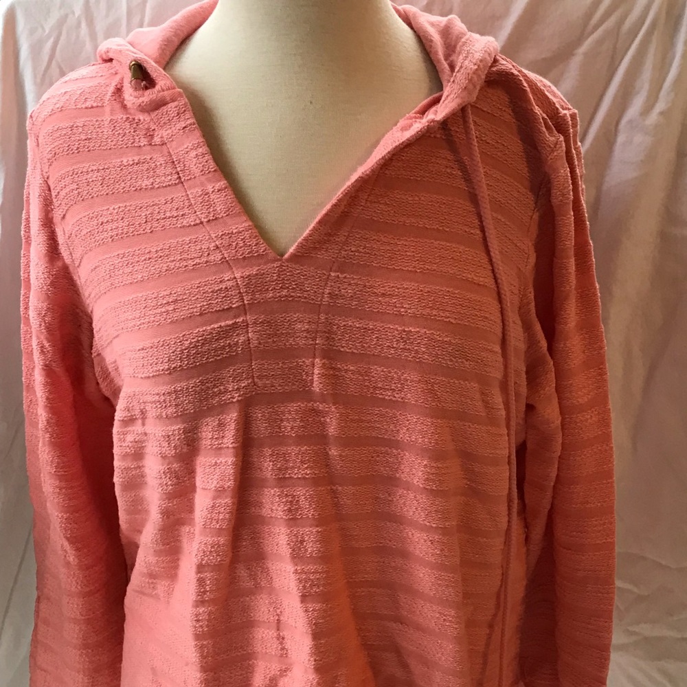 Long sleeve hooded shirt
